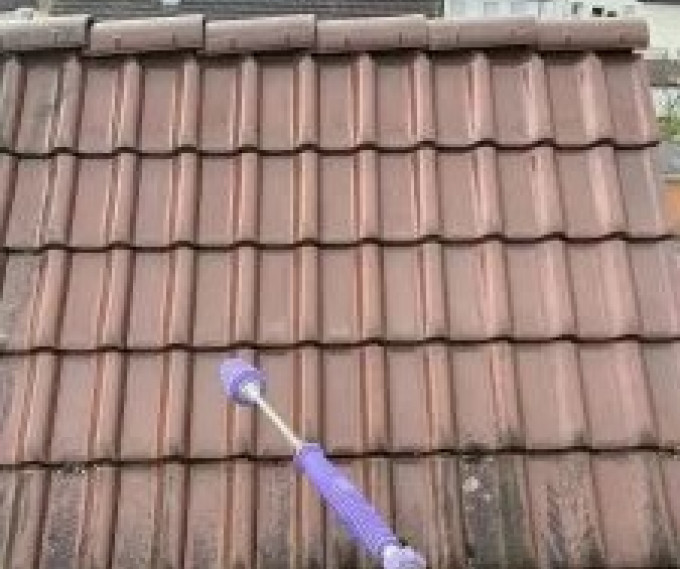 Bild eines schmutzigen Daches